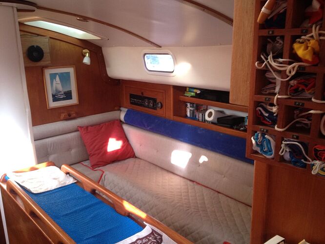 saloon 2