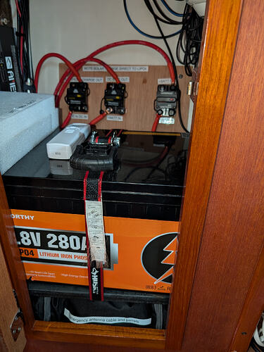 PXL_20260103_211927693