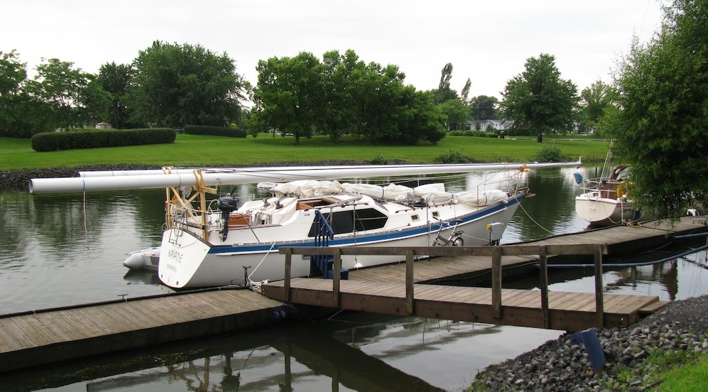 Masts.jpg