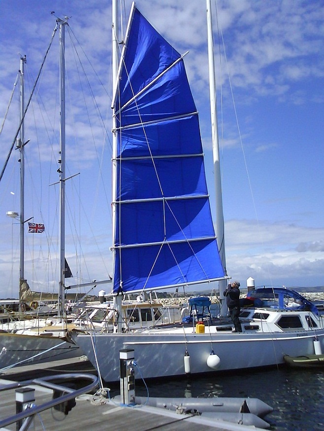foresail up.jpg