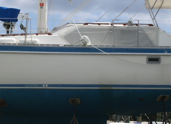 Through hull port.jpg