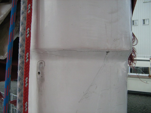 Carbon fiber mast reinforcement lower edge.JPG