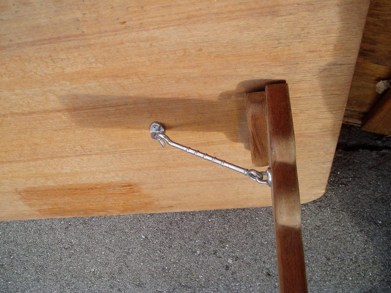 TableHinge.jpg