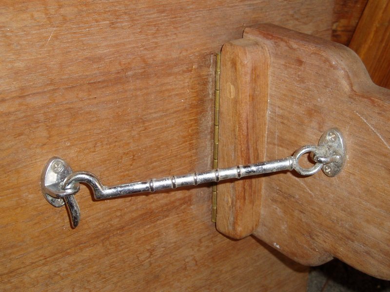 TableHook.jpg