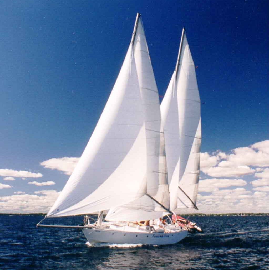 Front_Side_4_Sails_View.JPG